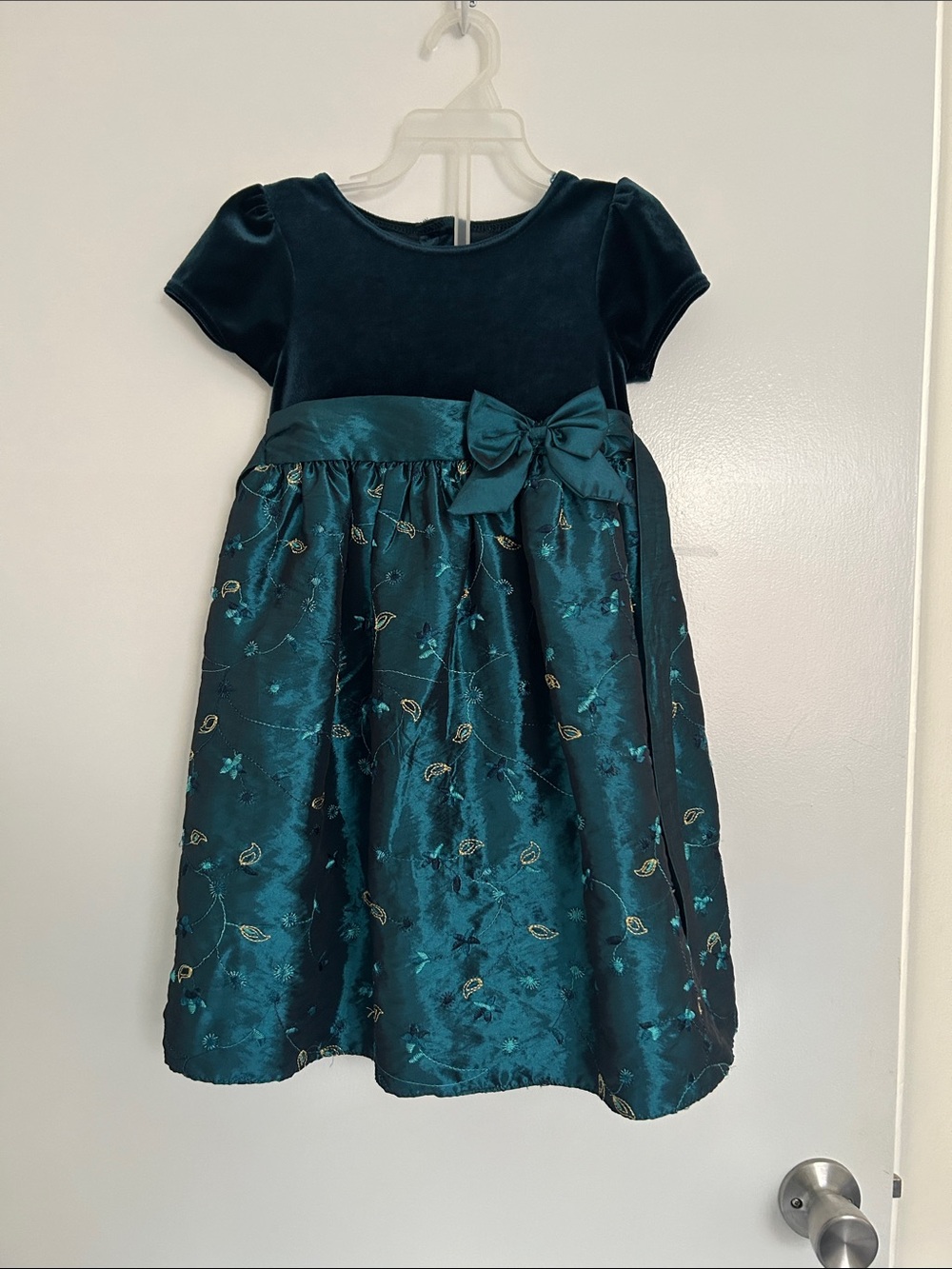 Good Lad Black Velvet top and Embroidery on Skirt Girls 5 Party Dress